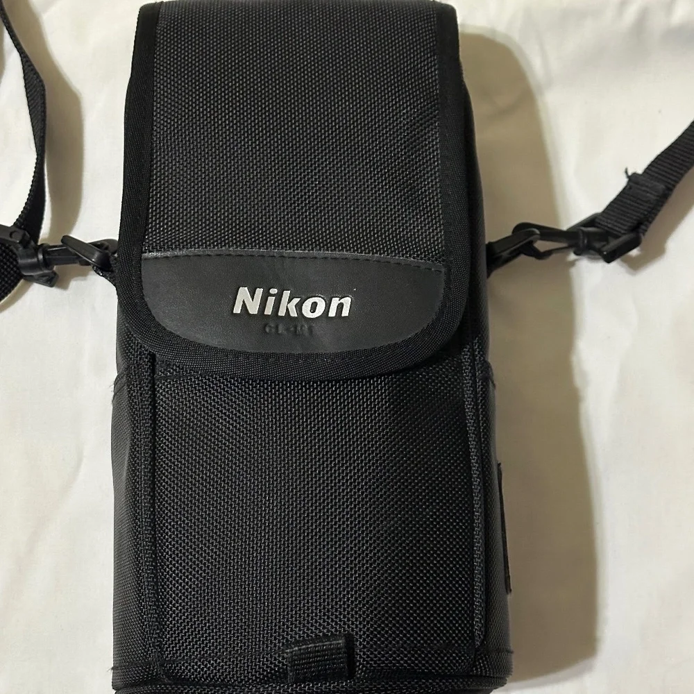 Nikon CL M1 Ballistic Nylon Lens Case